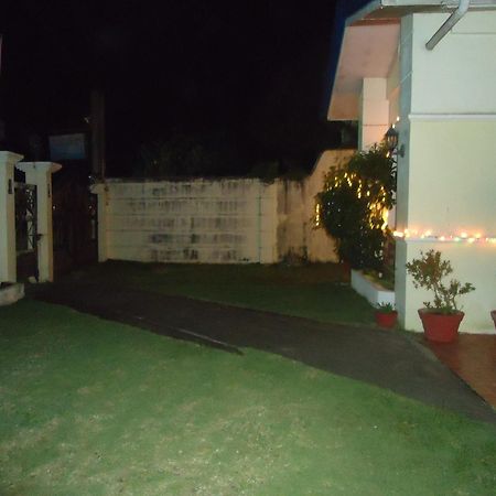 Donsol Aguluz Homestay מראה חיצוני תמונה