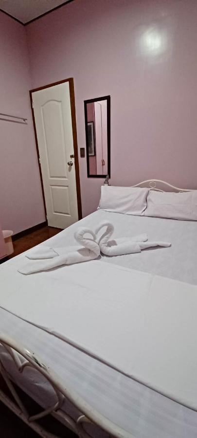 Donsol Aguluz Homestay מראה חיצוני תמונה