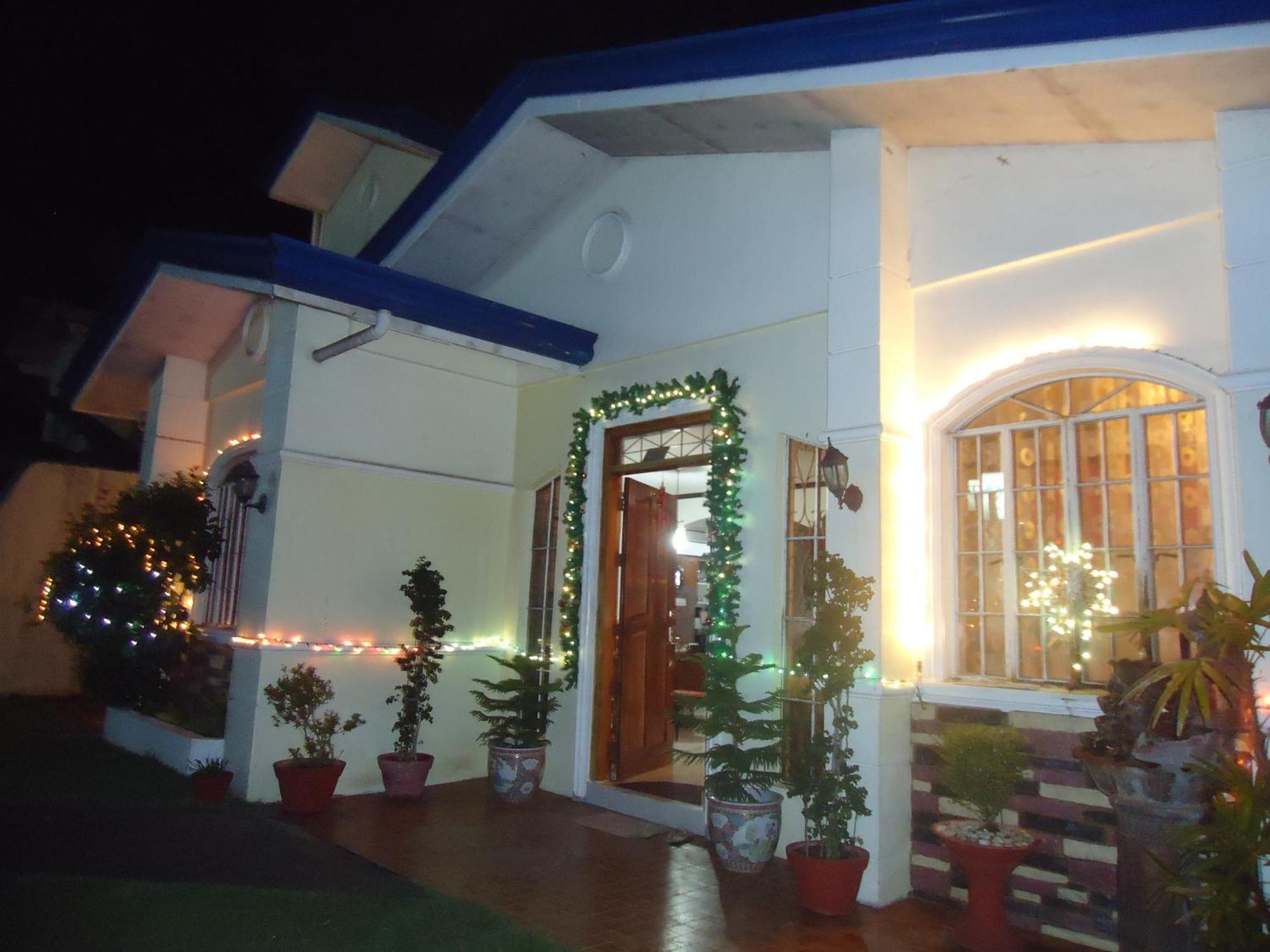 Donsol Aguluz Homestay מראה חיצוני תמונה