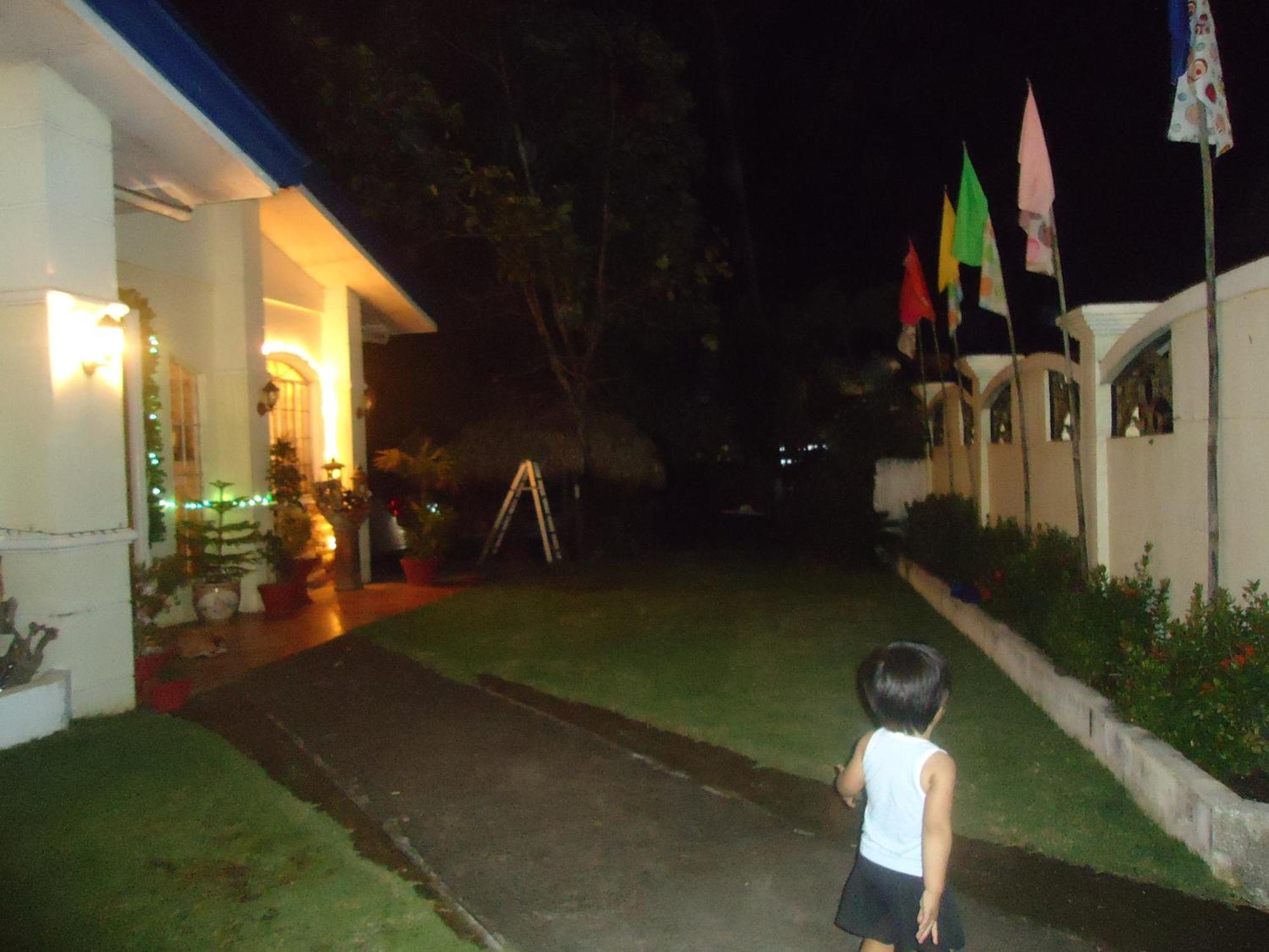 Donsol Aguluz Homestay מראה חיצוני תמונה